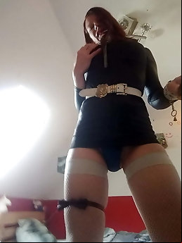 Racy shemale babes get ready for porn