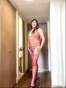 A hot whore in red stockings was tied up and used for ion